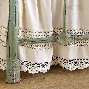Trousseau Bedskirt